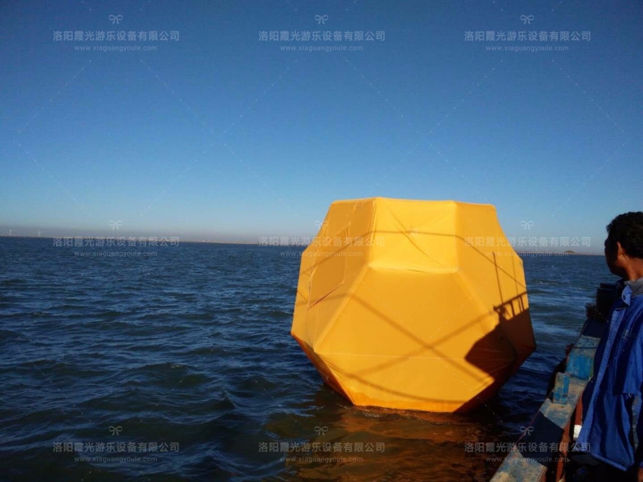 海伦充气海靶